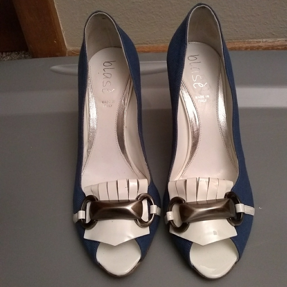 *Final Sell Price* Blasè Heels
